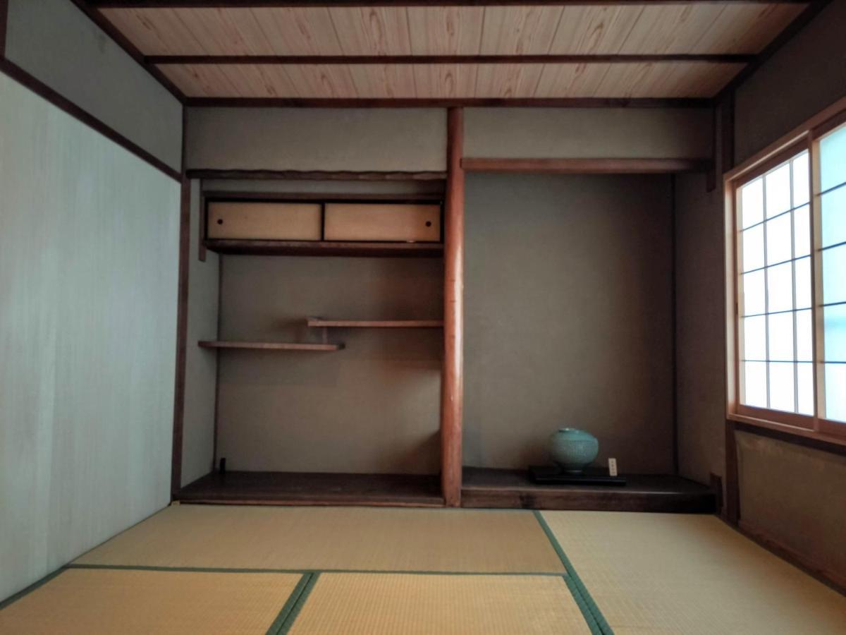 Retro Villa Fooga 昭和町屋貸切 風雅 Kinugasa Extérieur photo